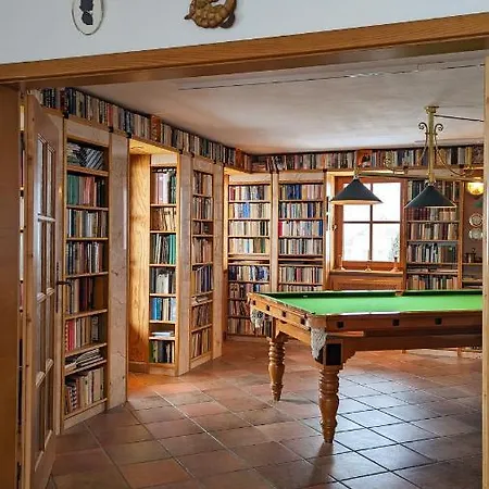 Leu'n Uhl Apartment